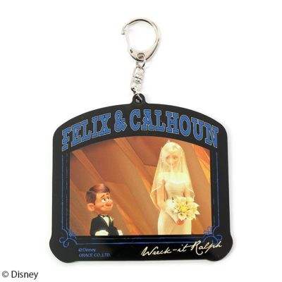 Disney ディズニー シュガー ラッシュ フェリックス カルホーン軍曹 アクリルキーホルダー L W C Official Online Store パニカムトーキョー公式通販サイト